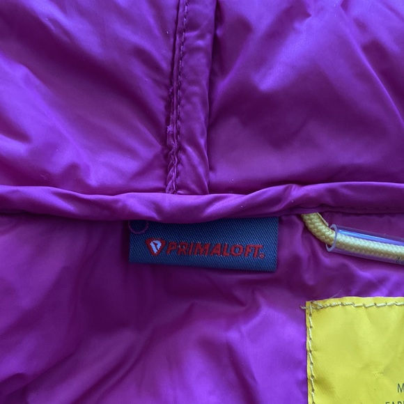 Lole Hooded Light Weight Packable Jacket, with Pouch - Picture 4 of 9